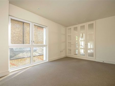 A stunning two bedroom, two bathroom apartment in this brilliant portered development moments from East Putney underground station. - Photo 2