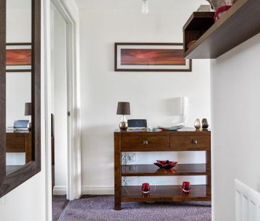 15 Lady Wallace Crescent, Lisburn, BT28 3GP - Photo 4