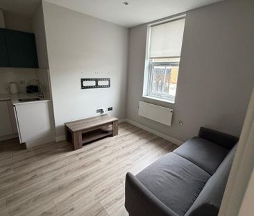 1 bedroom flat to rent - Photo 2