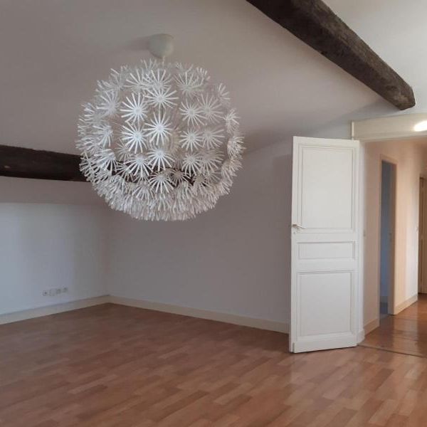 Location Appartement 3 pièces 71m² BORDEAUX 33000 - Photo 1