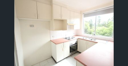 COSY APARTMENT IN IDEAL LOCATION - Photo 4