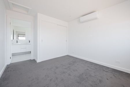2/1 Taylors Avenue, Reservoir VIC 3073 - Photo 5