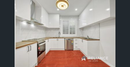 Modern Comfort & Convenient Inner-West Living - Photo 4