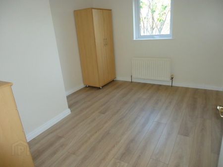 11 The Sidings, Enniskillen, BT74 6GZ - Photo 2