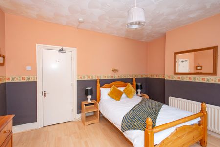 Marlborough road Room 2 - Photo 4