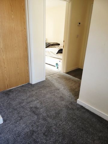 Room in a Shared Flat, Herbert James Close, B66 - Photo 4