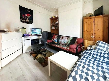 5 bedroom terraced house to rent - Photo 2