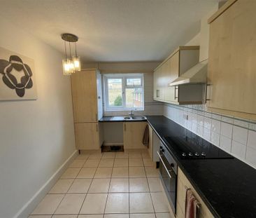 2 bedroom maisonette to rent - Photo 6