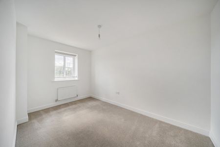 Upton Hall Crescent - Photo 5