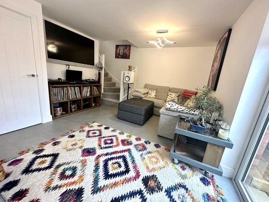 3 bedroom detached house to rent - Photo 1