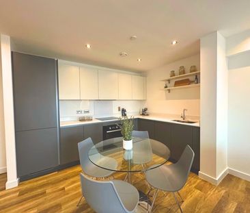 2 bedroom apartment - Photo 2