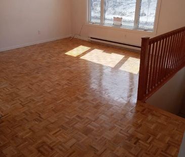 5 1\2 rue Bowen Sherbrooke 1230$ - Photo 2