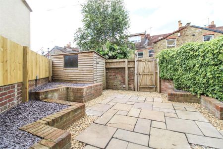 1 bedroom terraced house to rent - Photo 5