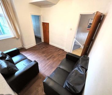 55 Ulsterville Gardens, Belfast, BT9 7BB - Photo 1