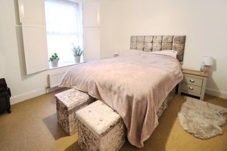 2 bedroom terraced house to rent - Photo 3