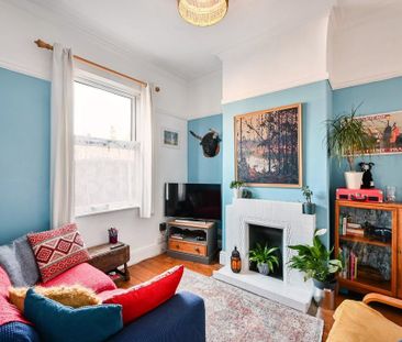 3 bedroom terraced house to rent - Photo 3