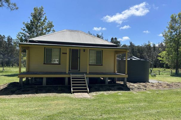 SEMI RURAL 2 BEDROOM COTTAGE! - Photo 1