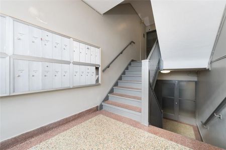 Craigton Apartments 2 - Photo 2