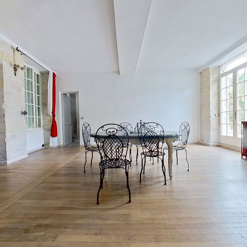 Location Maison 7 pièces 220m² - Photo 1