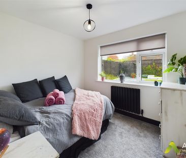 Jordan Avenue, Stretton, Burton-On-Trent - Photo 6