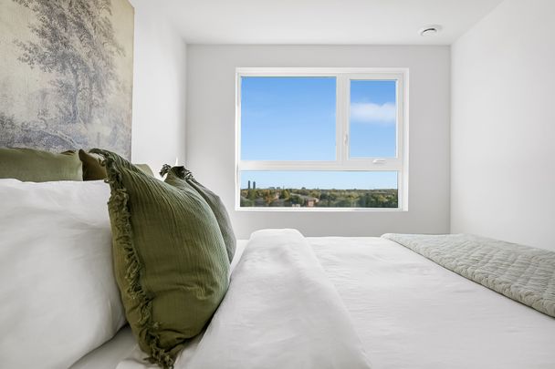 For Lease - 100 Manett Crescent Unit# 411, Brampton, Ontario - Photo 1