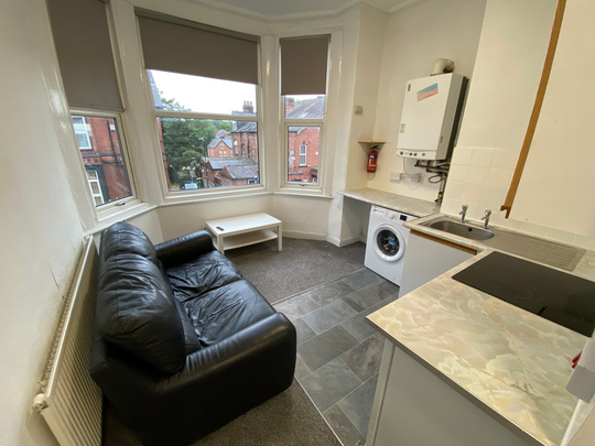 Studio to rent - Photo 1