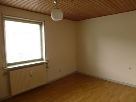 Stor, 4-VÆRELSES LEJLIGHED I FREDERIKSHAVN - Photo 5