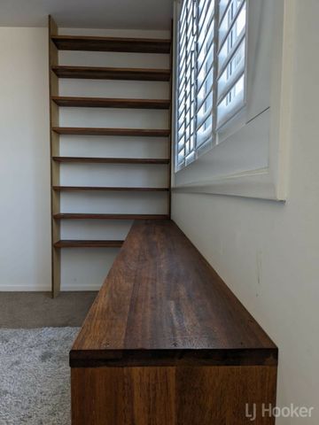 Modern One Bedroom Apartment - Photo 2