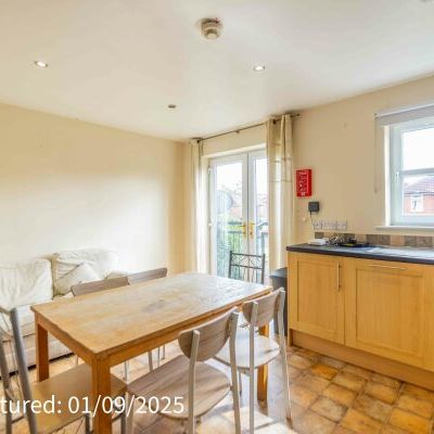 6, Hornby Court - Photo 1