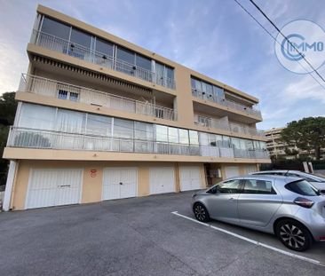 Location Appartement 1 pièce 21m² ST LAURENT DU VAR 06700 - Photo 2