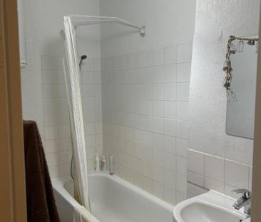 Location Appartement 2 pièces 41m² BORDEAUX 33000 - Photo 5