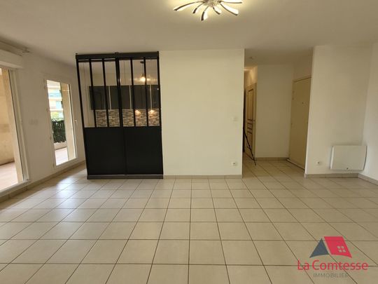 Location Appartement 2 pièces 49m² LAMBESC 13410 - Photo 1