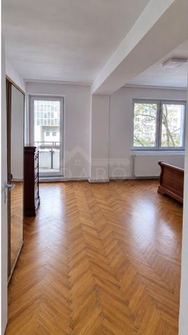 Închiriază Apartament 1 camere 1848 - Fotografie 2