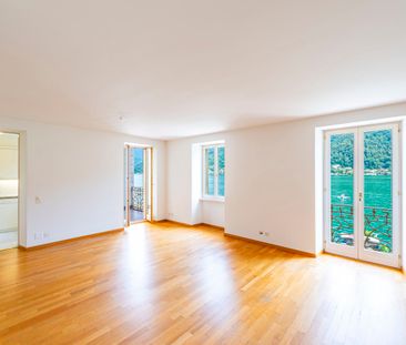 Charming traditional Ticinese house on the lakeside of Morcote - Photo 4