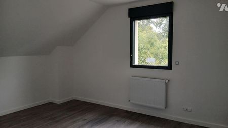 Située à 2 pas du centre-ville de REDON, dans quartier calme et recherché, venez découvrir cett... - Photo 2