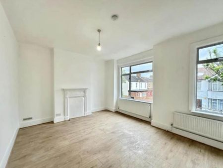 5 bedroom house to rent - Photo 2