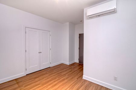 6600 Darlington - Photo 4