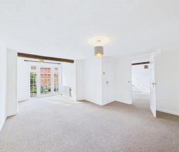 2 bedroom end of terrace house to rent - Photo 3