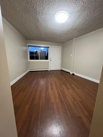 Alberta, 2020 Urquhart Road NW, T2N 4C5, Calgary - Photo 2