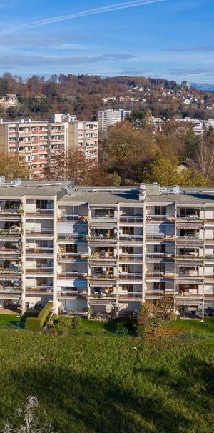 Appartement de 6 pièces au 1er étage avec balcon à Epalinges - Photo 2