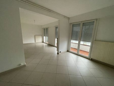 Location Appartement 4 pièces 94m² - Photo 4