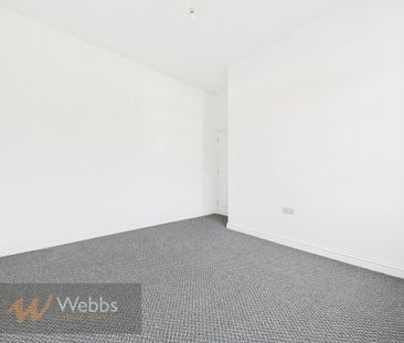 4 bedroom semi-detached house to rent - Photo 4