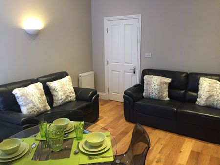 3 Bedroom Apartment, Buston Terrace Jesmond - Photo 3