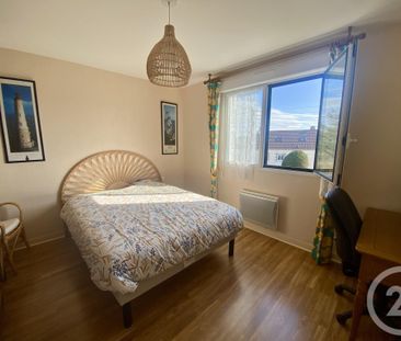 Location Appartement 3 pièces 74m² GRANVILLE 50400 - Photo 2