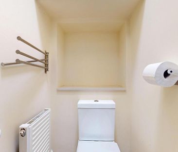 Studio to rent - Photo 6