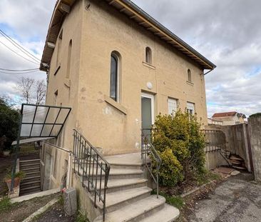 Location Maison 4 pièces 78m² ROMANS SUR ISERE 26100 - Photo 5