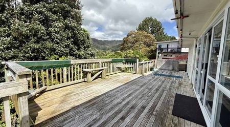 Quiet 3 bedroom home in the Valley - Photo 2