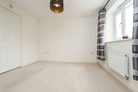 4 bedroom detached to rent Russ Avenue, Faringdon - Photo 2