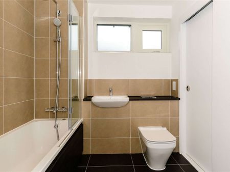 A modern, spacious two bedroom duplex apartment in a popular location off Long Road. - Photo 4
