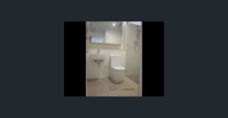 Ground Floor 1 Bedroom + Study - Photo 3